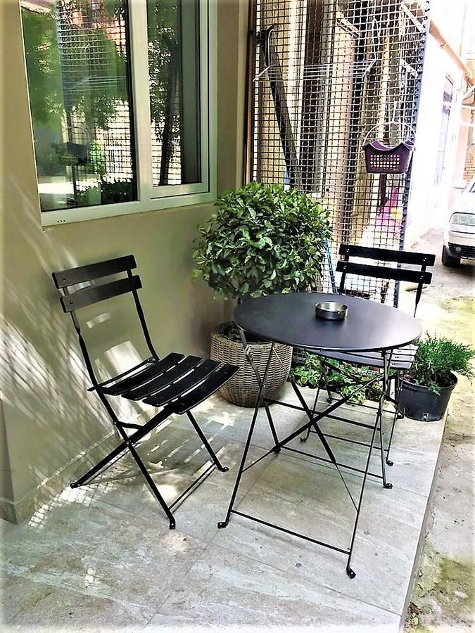 Very Center Of The Old City-Stylish Apartment 트빌리시 외부 사진